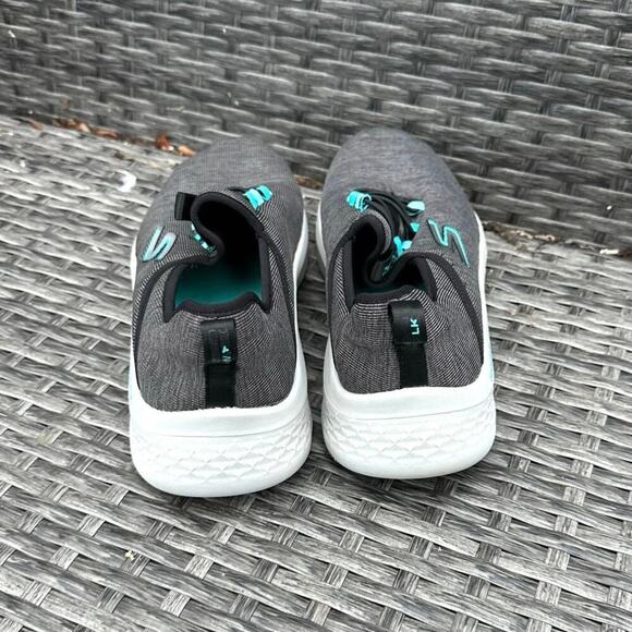 Skechers Women's Go Walk Flex Lucy Memory Foam Slip On Athletic Shoes Sz 8 Grey - Picture 6 of 11